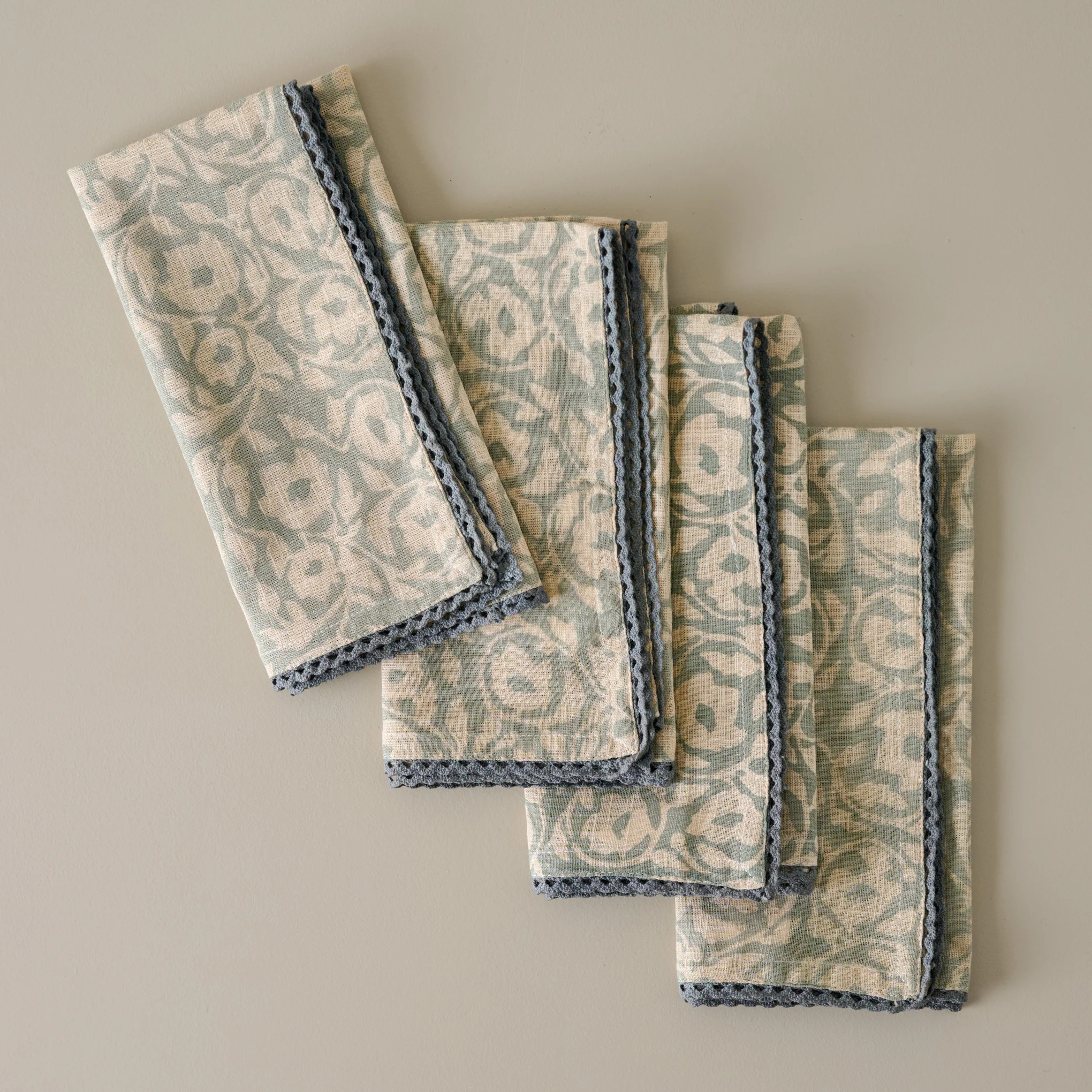 Pivione Fleurs Napkin Set of Four | Magnolia