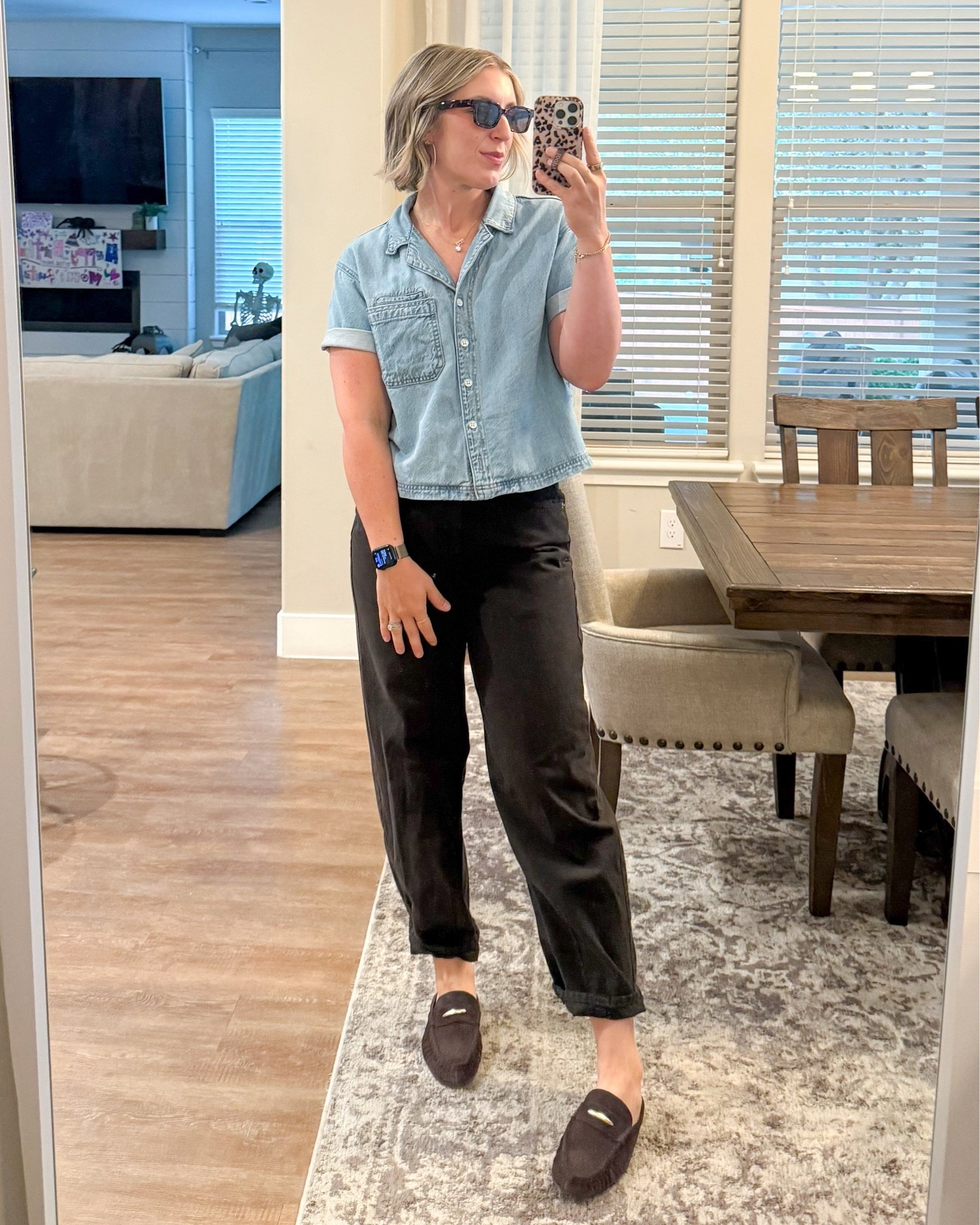 Mules are 40% off and these barrel pants are so good I own them in two
Colors. Willing fall to come with my outfits / color choices!!

#LTKdayinmylife #LTKmomlife