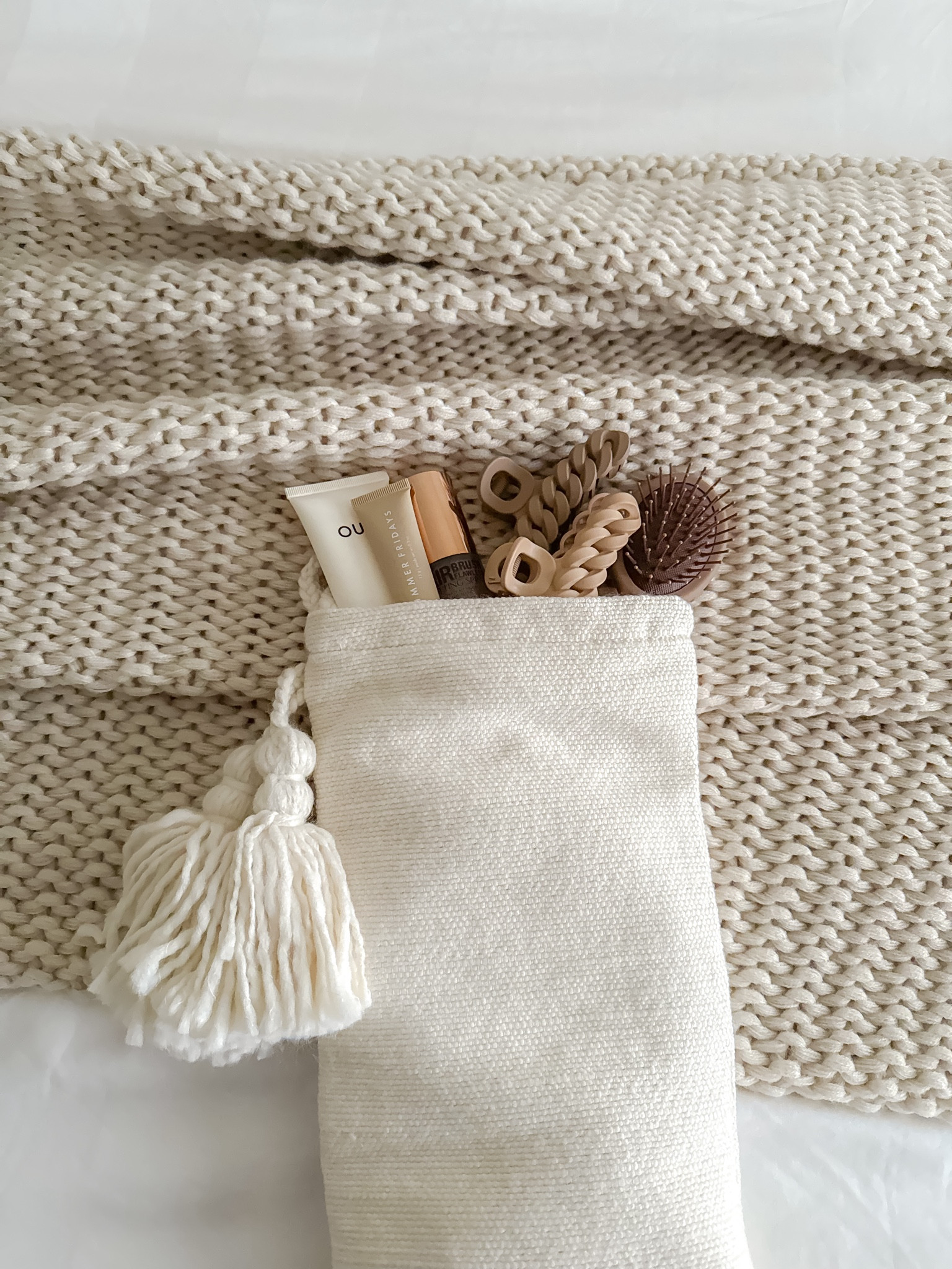 Stocking stuffers for the win 🤍✨ Check out our finds! 

#LTKGiftGuide #LTKfindsunder50 #LTKHoliday