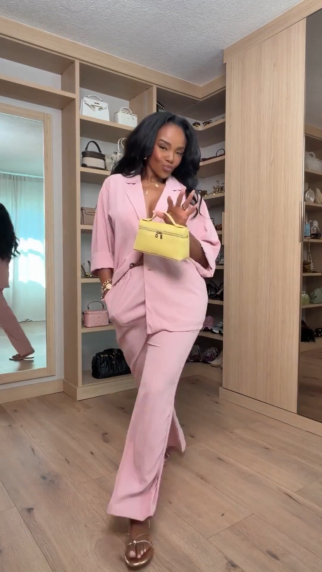 Scroll to shop! ✨ Everything from these looks is linked below. 👇🏽

One piece, SO many outfit possibilities. 🤎 From chocolate brown and soft blush to olive green and polka dots, these easy matching sets make getting dressed effortless while still looking put together. Perfect for travel days, brunch, errands or an elevated everyday look.

matching sets women, two piece outfit women, elevated matching set, chocolate brown matching set, blush pink matching set, olive green matching set, polka dot outfit women, coordinated sets women, casual chic matching set, comfy travel outfit women, brunch outfit ideas, elevated everyday outfit, fall matching sets, easy outfit ideas women, kirasfashionfinds

Wearing: Size Small | 5’4” | 140 lbs | 34D-27-40

Download the FREE LTK app & follow @kirasfashionfinds

#LTKPetite #LTKFall #LTKTravel