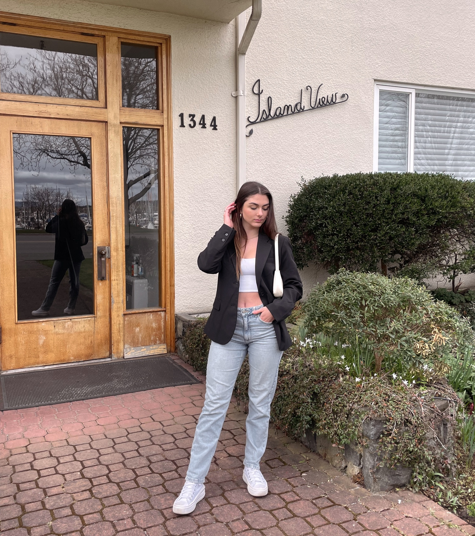 basic outfit, blazer and jeans

#LTKunder50 #LTKFind #LTKunder100
