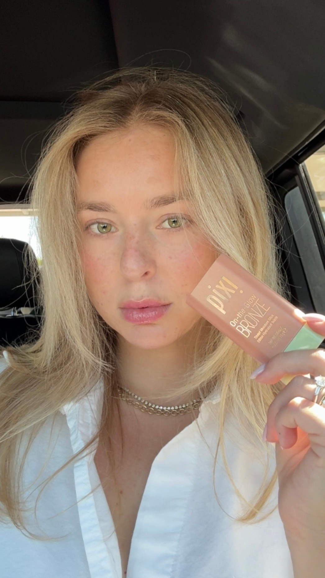 always on the glow ✨✨✨ #ad @pixibeauty @target #Pixibeauty #PixiGlow #PixiPerfect #OnTheGlow #TargetPartner #Target