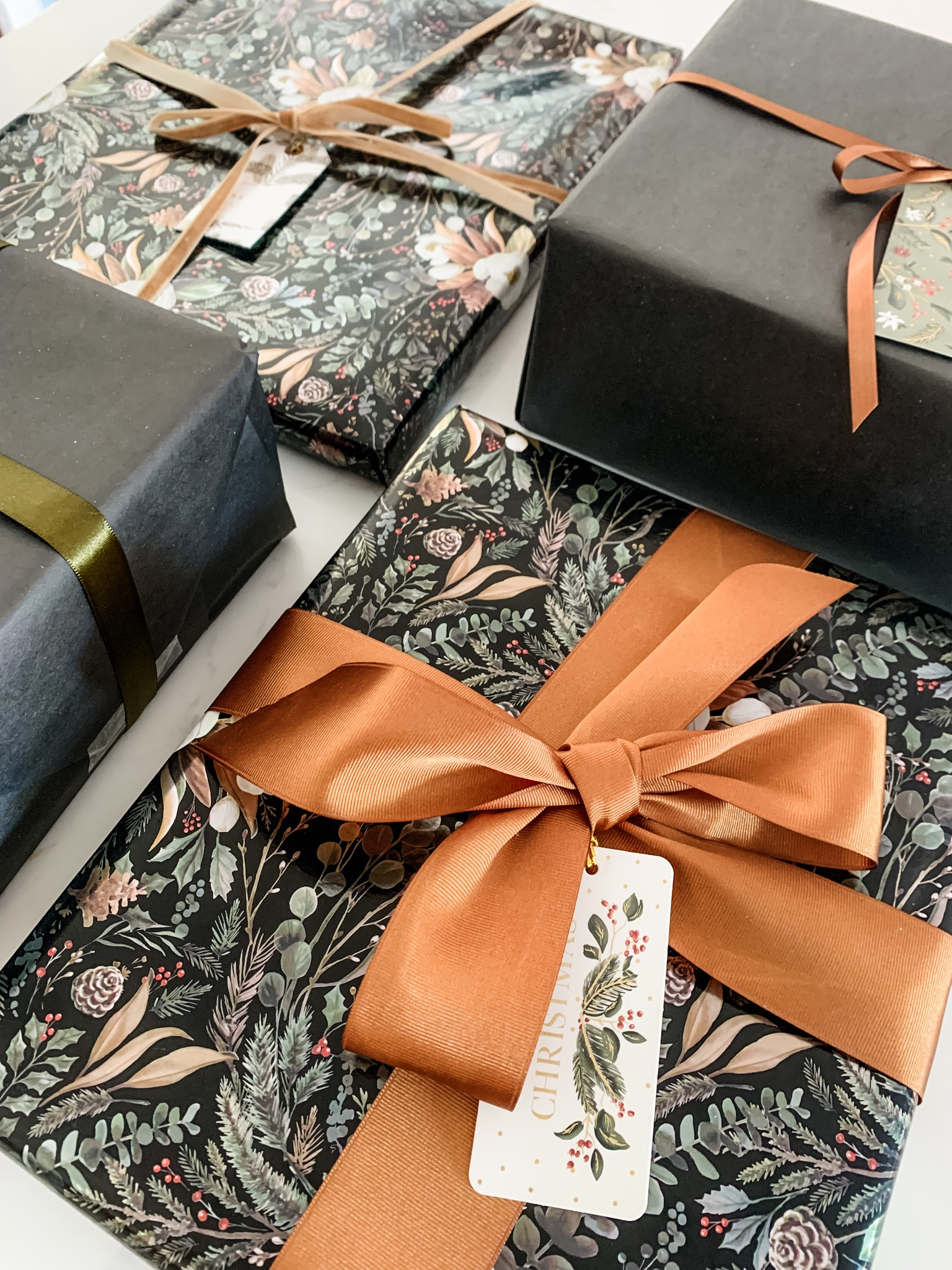 Christmas Wrapping Paper
Holiday Wrapping Paper
Ribbon
Bows
Gift wrap 


#LTKGiftGuide #LTKHoliday #LTKSeasonal