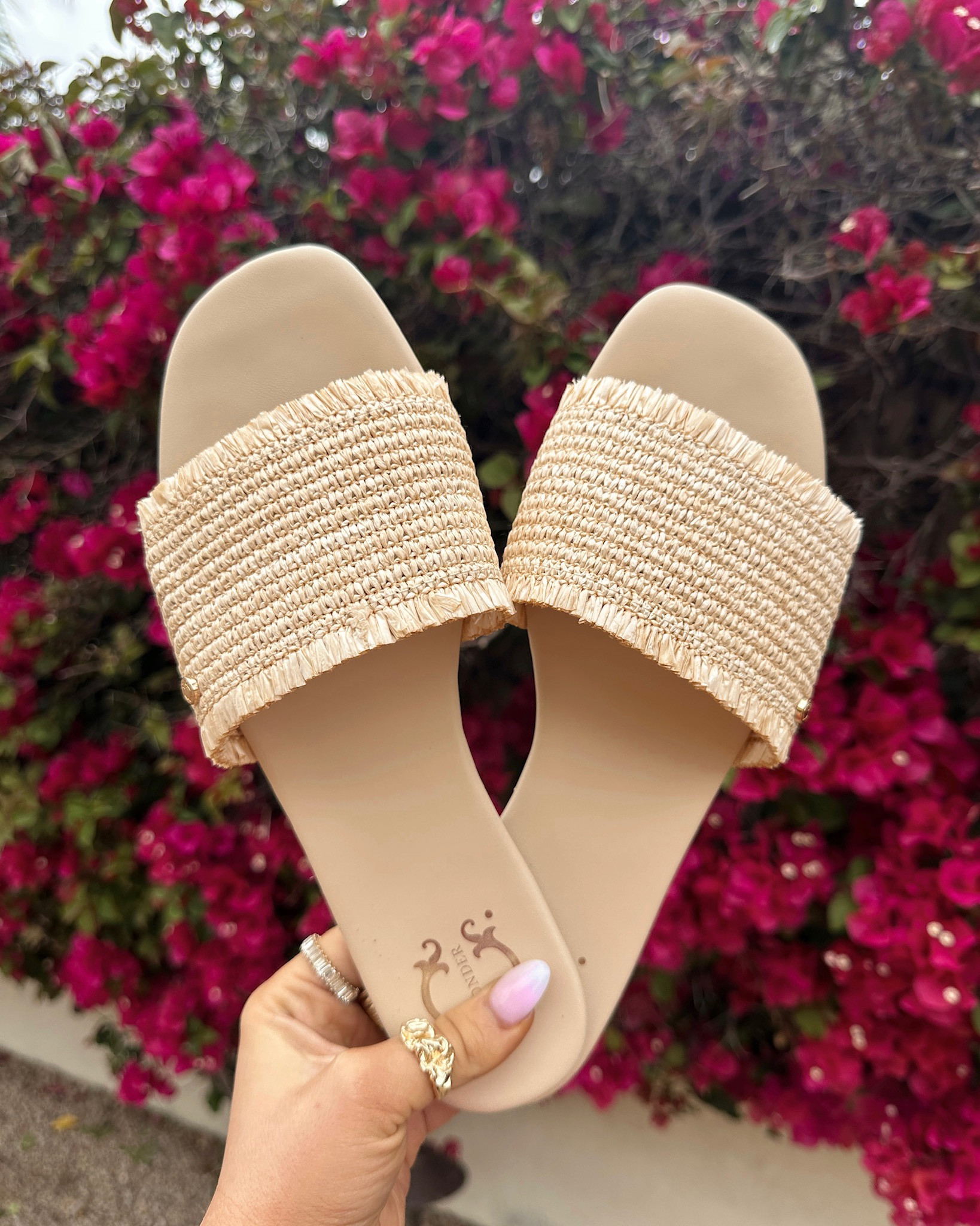 Walmart Accessories! 👡👜Click below to shop the post!

Madison Payne, Accessories, Walmart, Budget Fashion, Affordable


#LTKshoecrush #LTKSeasonal #LTKunder50
