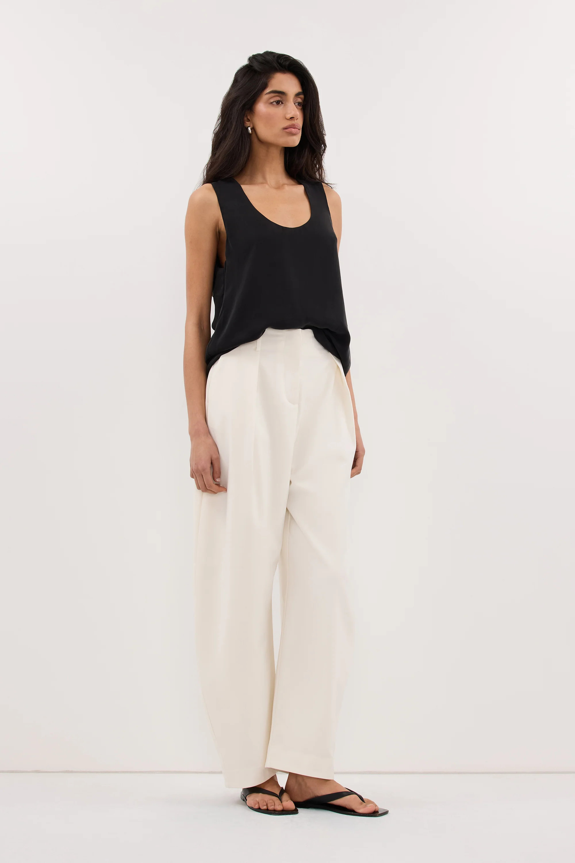 ROMY CREAM BARREL LEG TAILORED PANT | DISSH