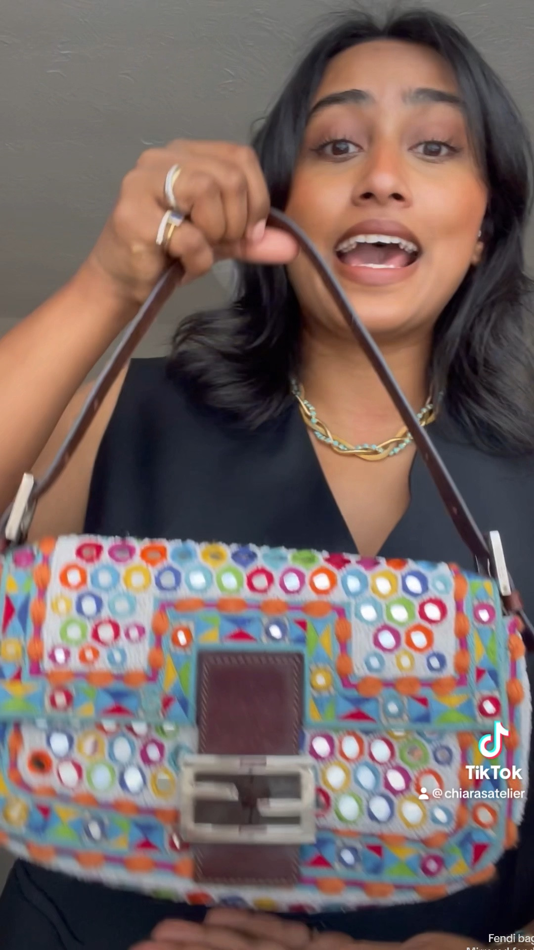 Vintage fendi baguette unboxing 

Fendi baguette 
Vintage fendi baguette 
Ebay finds 

#LTKGiftGuide #LTKeurope #LTKstyletip