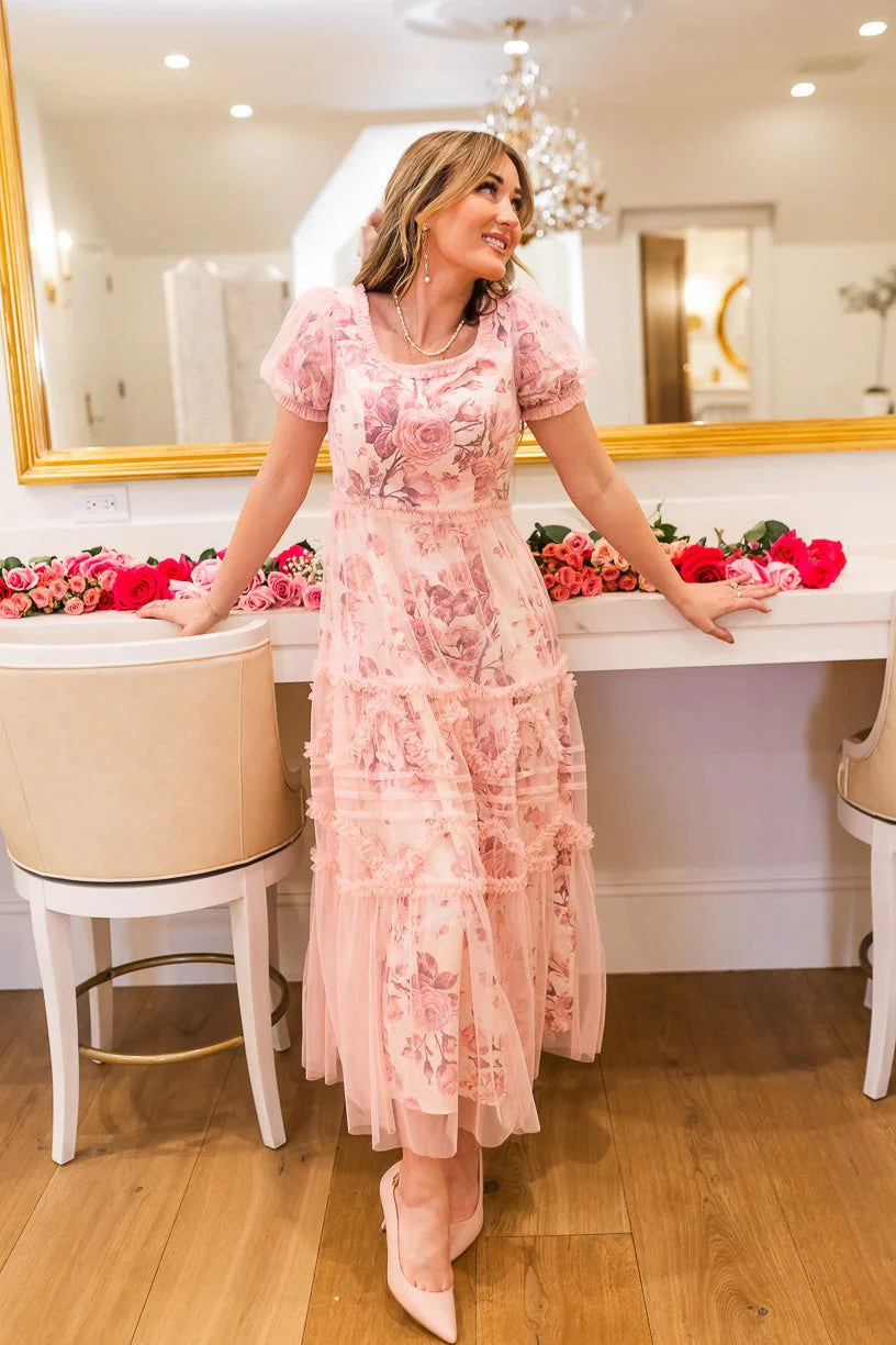 Wonderstruck Dress in Pink - FINAL SALE | Ivy City Co