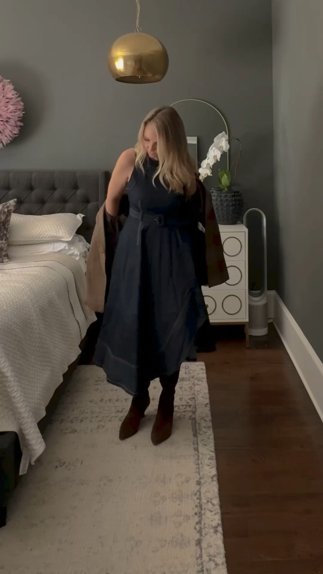 A great way to transition when the weather starts to cool off is to add a blazer. This one from Avec Les Filles is so versatile and will go with so much much. Plus it is in one of the it colors of the season… chocolate brown  

#LTKOver40 #LTKSeasonal #LTKFallSale