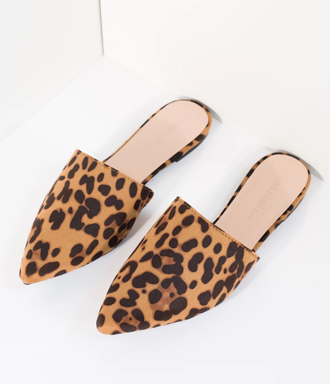 Leopard Print Suede Pointed Toe Mule Flats | UniqueVintage