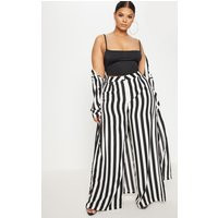 Plus Black Striped Wide Leg Pants | PrettyLittleThing CAN