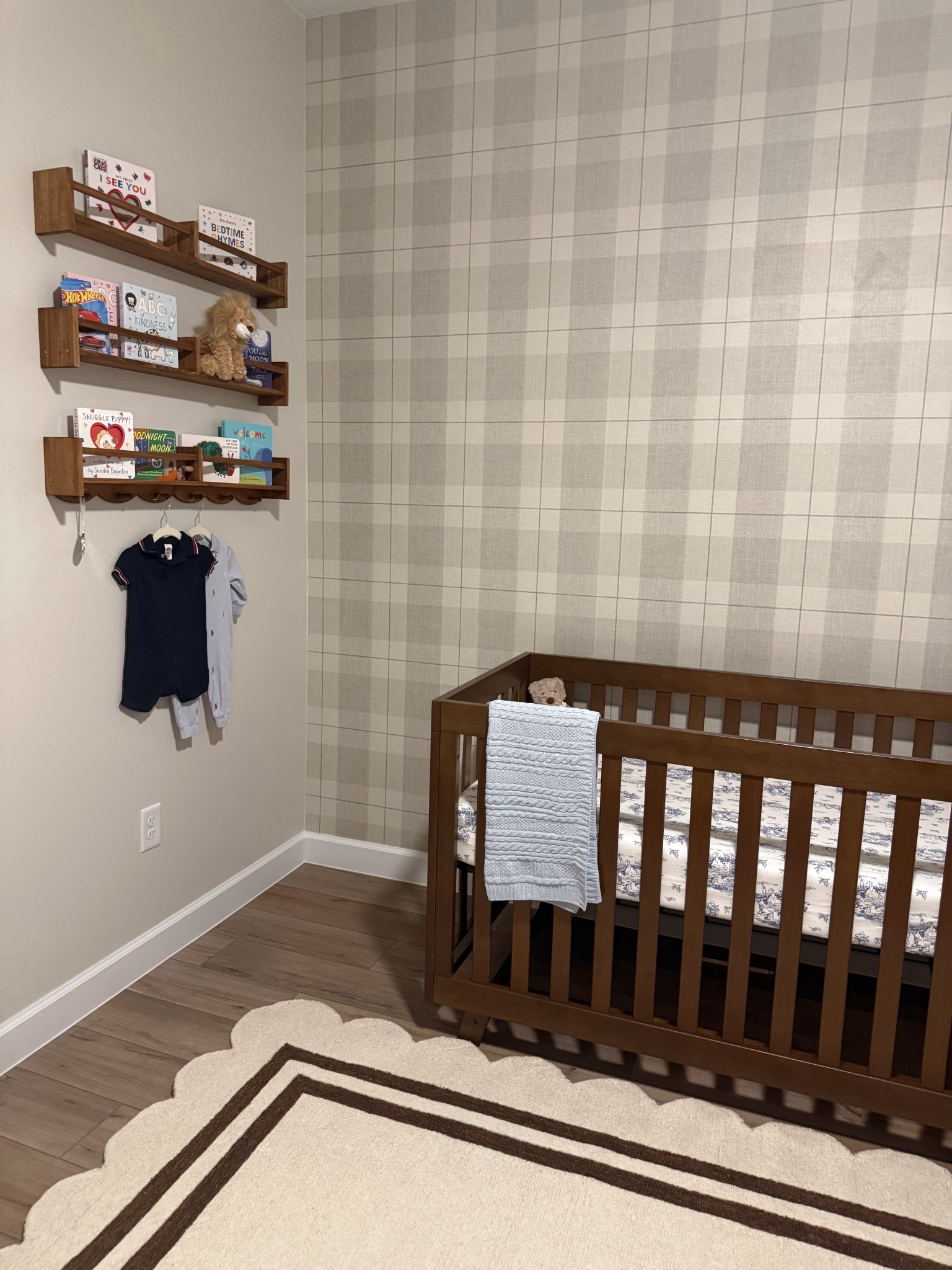 Nursery details 🩵🧸

#LTKmomlife #LTKHome #LTKBaby