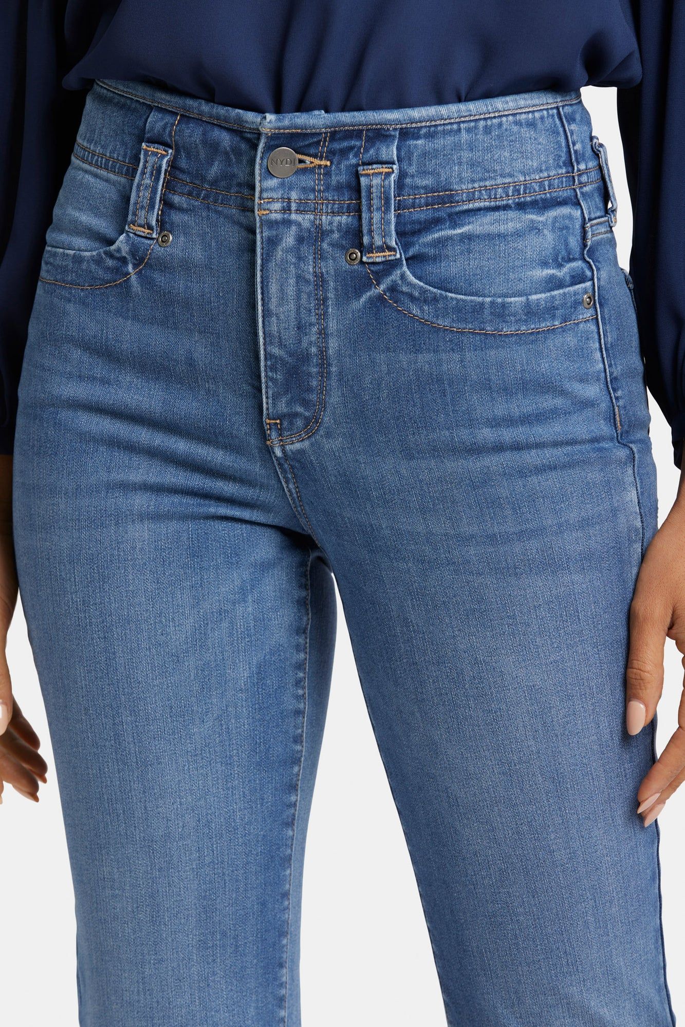 Marilyn Straight Jeans In Petite - Clear Brook | NYDJ