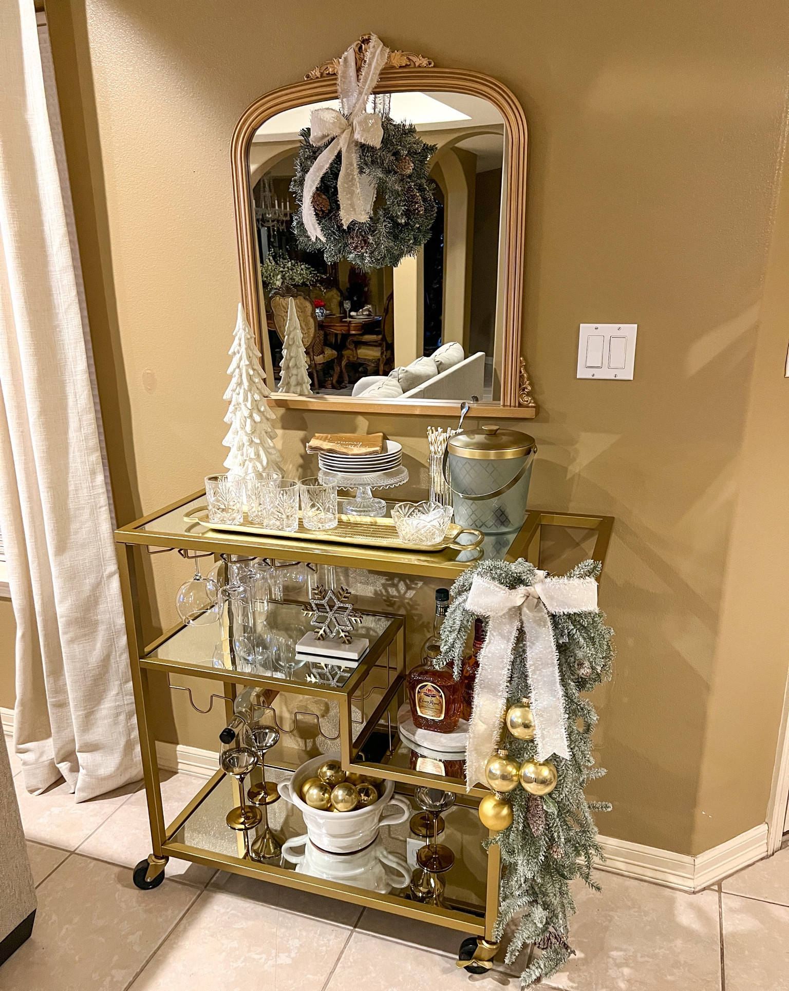 Sale
Christmas bar cart
Large gold bar cart
Wayfair
Mirrored
Decor
Accessories 


#LTKSeasonal #LTKsalealert #LTKhome