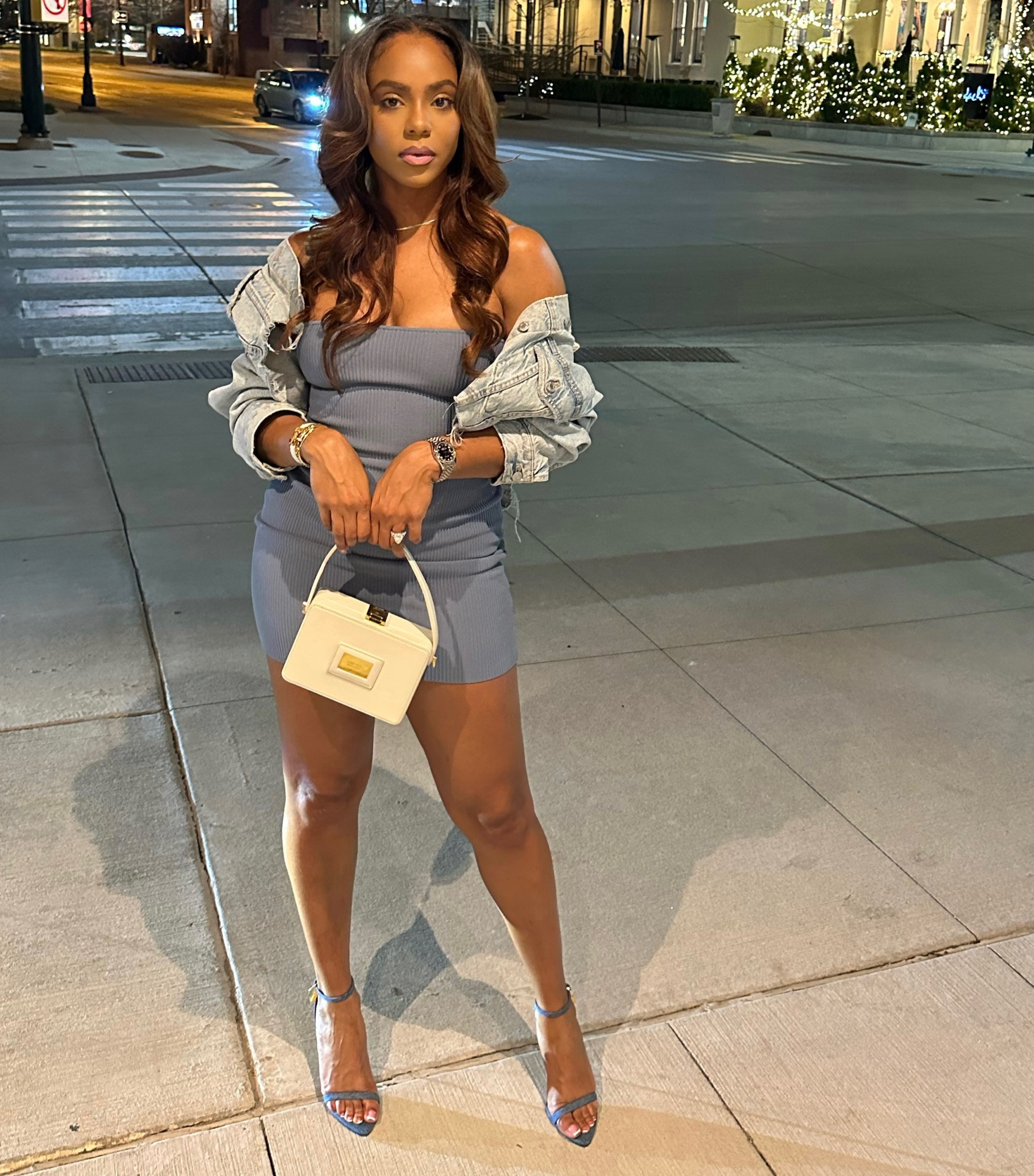 A night out 🩵

Dress: XS