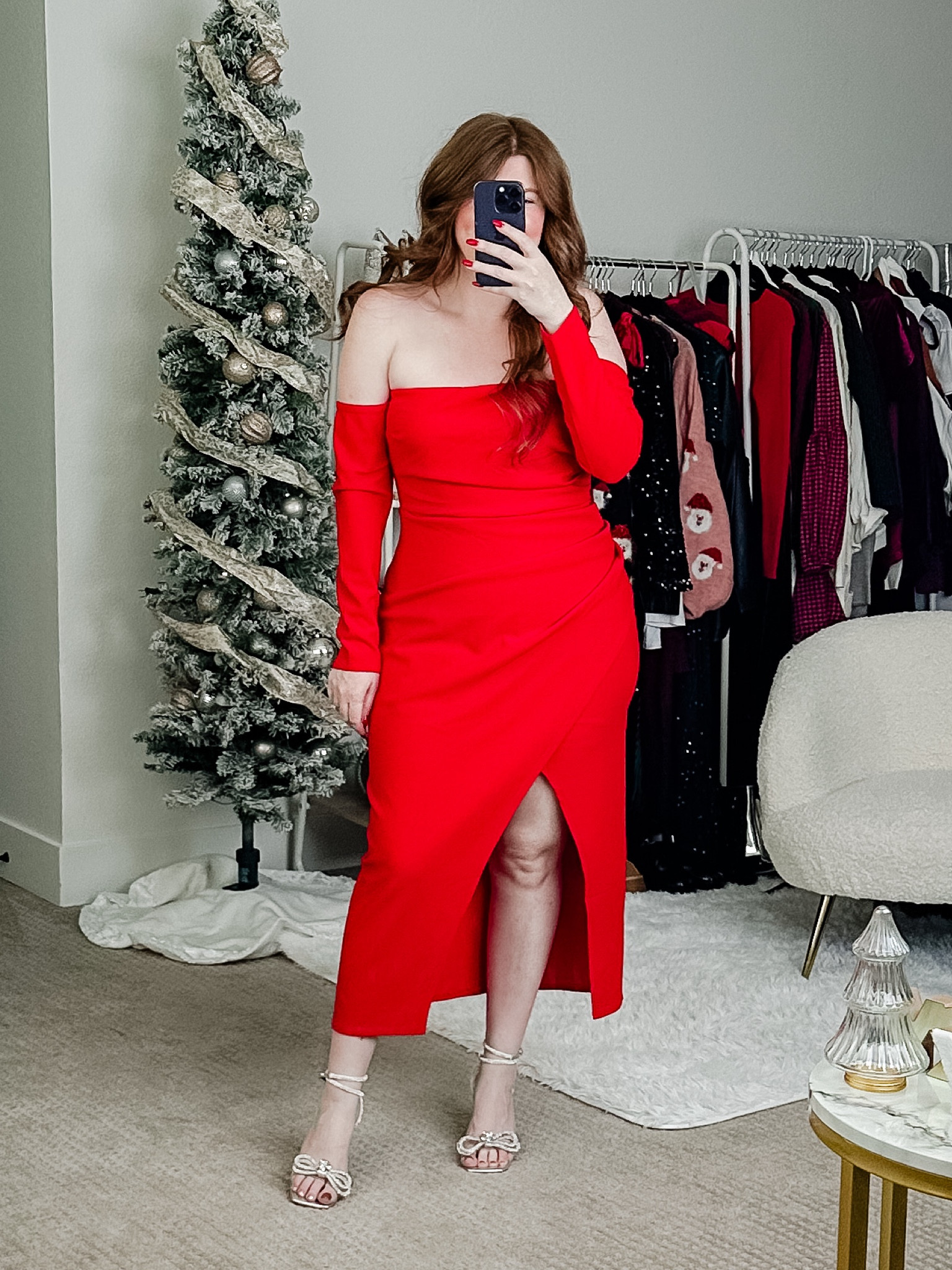 Abercrombie holiday dress wearing size large. 

Holiday party dress. Holiday dress. 

#LTKHoliday #LTKwedding #LTKfindsunder100