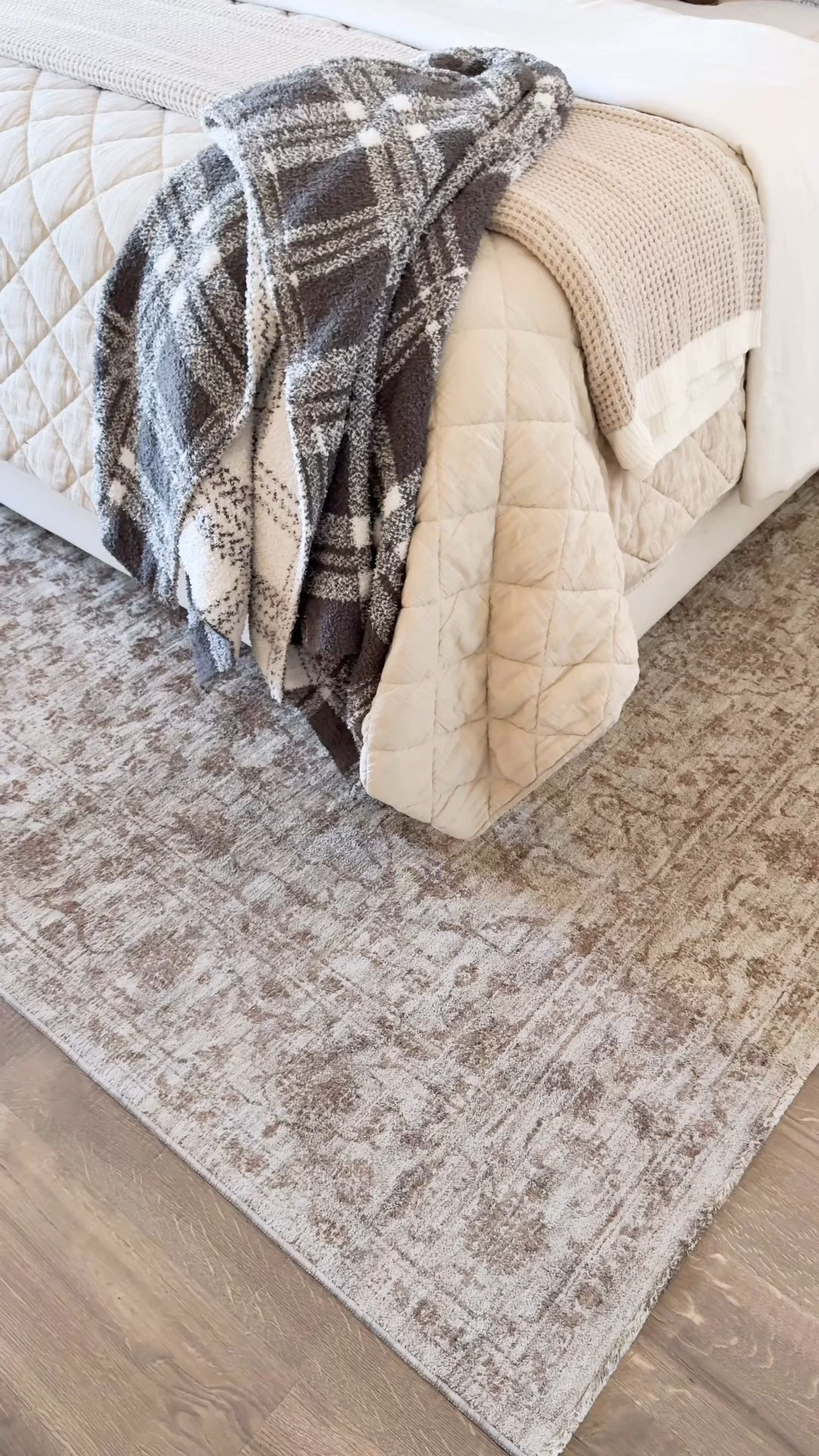 Best selling area rug on sale now!!! Love this neutral Loloi rug 

Area rug, neutral rug, bedding, neutral bedding, bedroom,  neutral bedroom 

#LTKSaleAlert #LTKHome #LTKFindsUnder100
