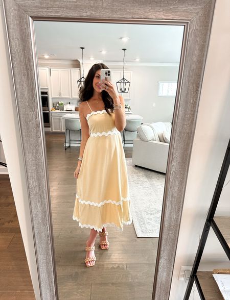 Yellow scalloped dress from Amazon 🍋💛🌻 Love this one so much!! Wearing size small 



#LTKfindsunder50 #LTKSeasonal #LTKstyletip