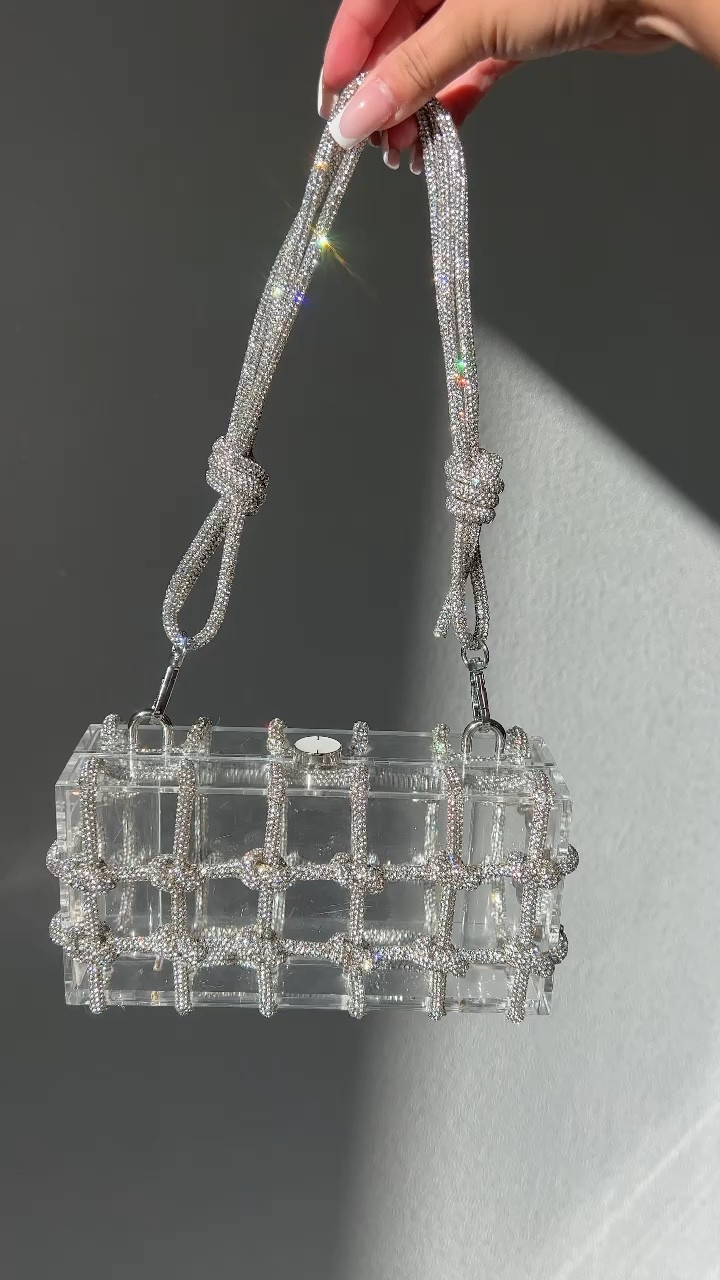 Omg I LOVE my new clear game day bag!!!!! I am obsessed !! And it was under $50 and came in one day!!!! Love love love!!! Great for concerts too! And it comes in other colors! #bag #handbag #purse #clearbag 

#LTKitbag #LTKfindsunder50 #LTKVideo