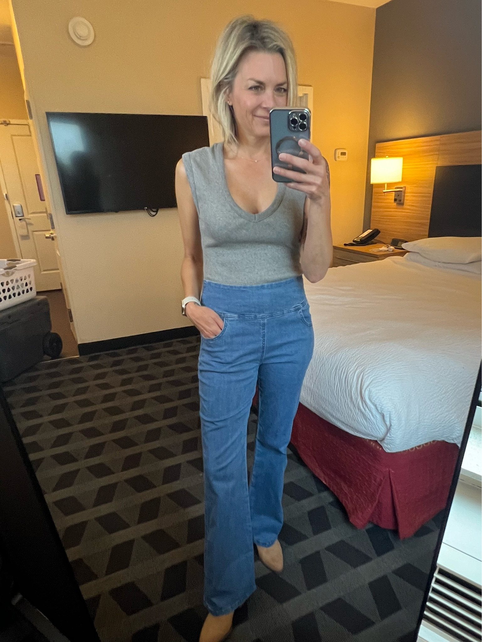 Here it is on!! Wearing small in both. 

#LTKActive #LTKOver40 #LTKFindsUnder50