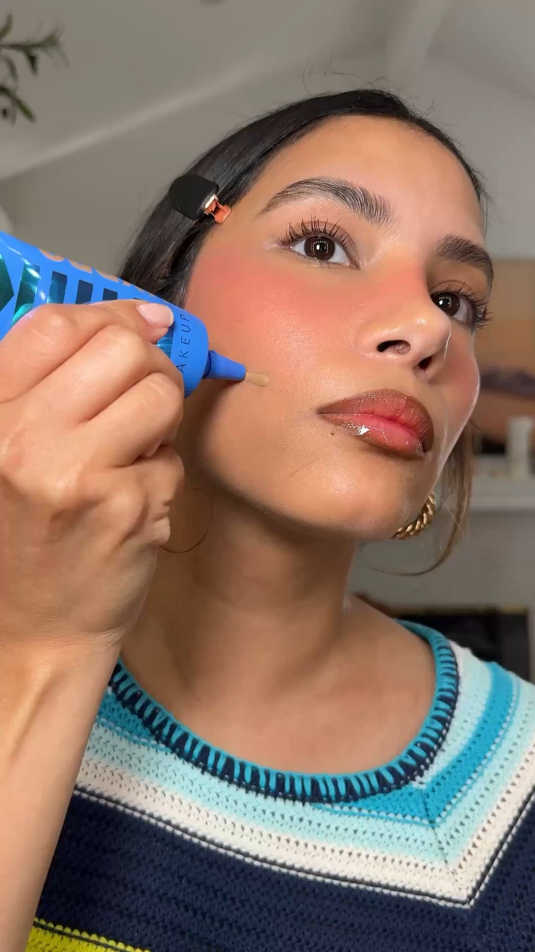 First impression of this Milk Makeup Hydro Grip hydrating gel skin tint, formula feels a bit stickyish but it does look amazing on the skin as you can see and the coverage is amazing also blends in like butter  💕

#LTKSaleAlert #LTKBeauty
