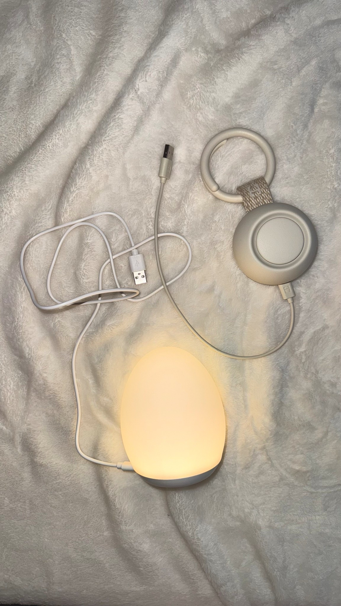 electronics i’m packing in my baby’s hospital bag as a second time mom 🥹🫶🏼🤩 hatch sound machine and egg light are a MUST! 🤩

#LTKBump #LTKKids #LTKBaby