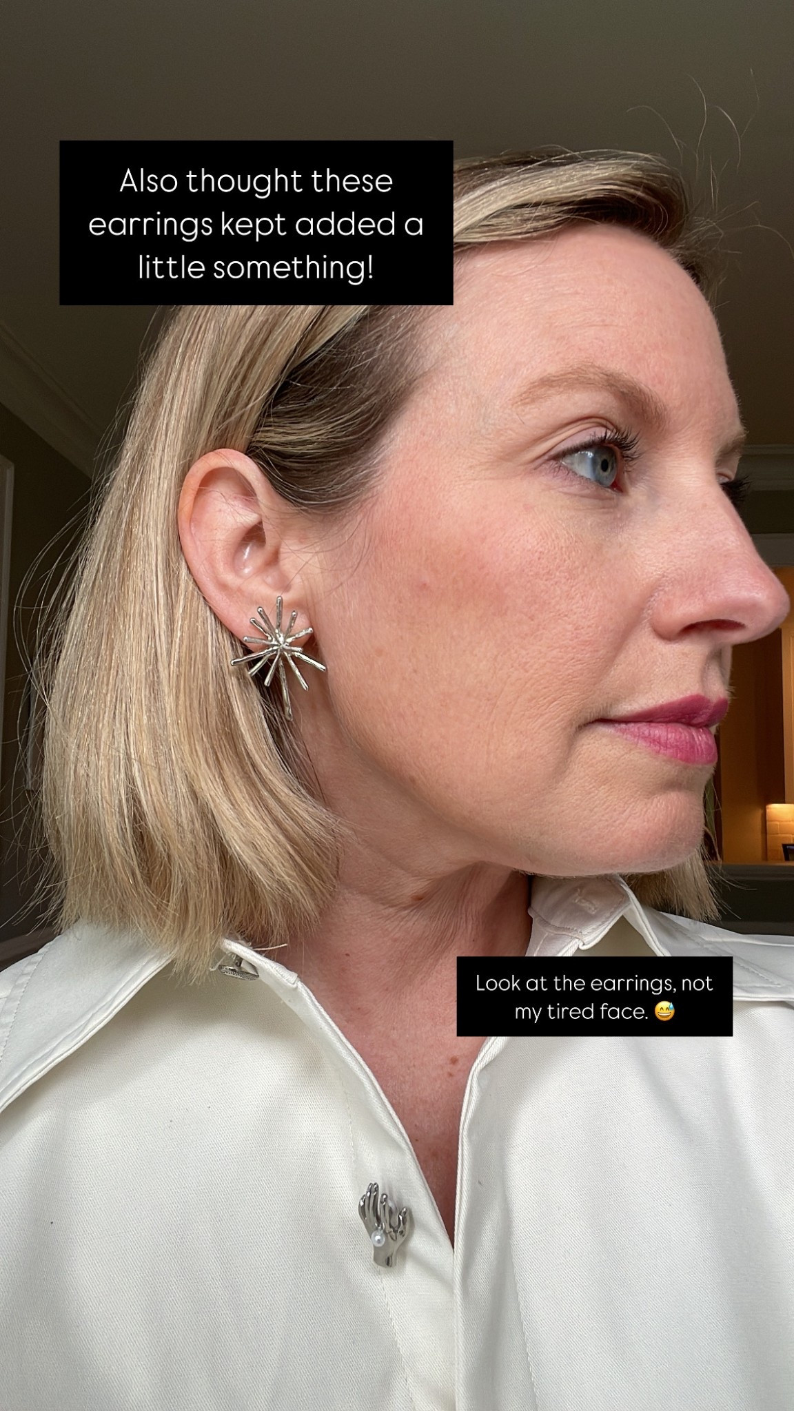 Details…..inexpensive silver earring! 