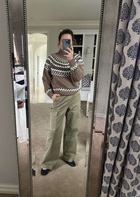 Ireland sweater, cool mom style, holiday outfit, easy holiday outfit, holiday party outfit, cargo pants, loose cargo pants, cool girl aesthetic

#LTKHoliday #LTKSeasonal #LTKover40