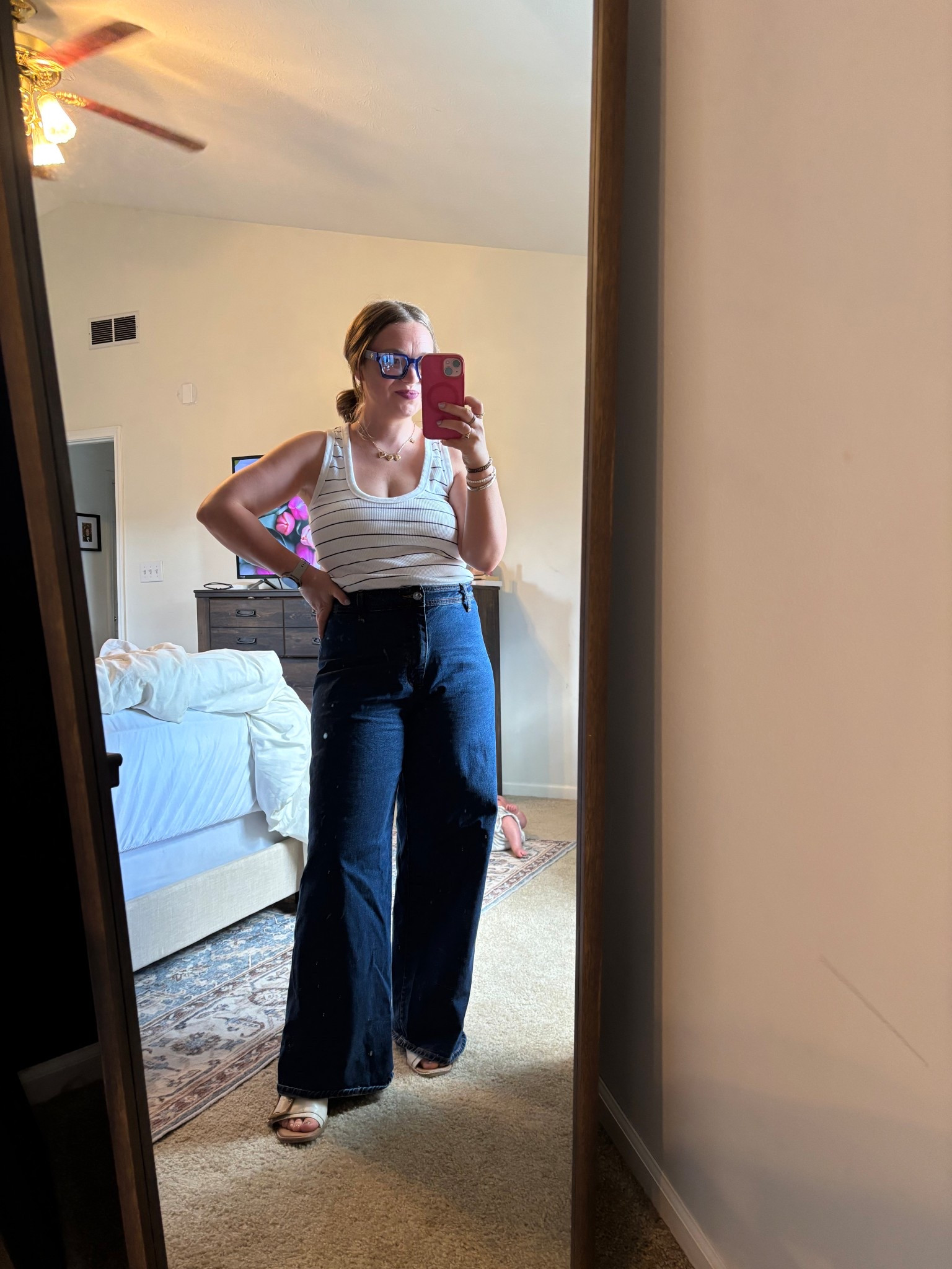 In a Large top and size 10 jeans :) 

#LTKSeasonal #LTKFindsUnder50 #LTKMidsize