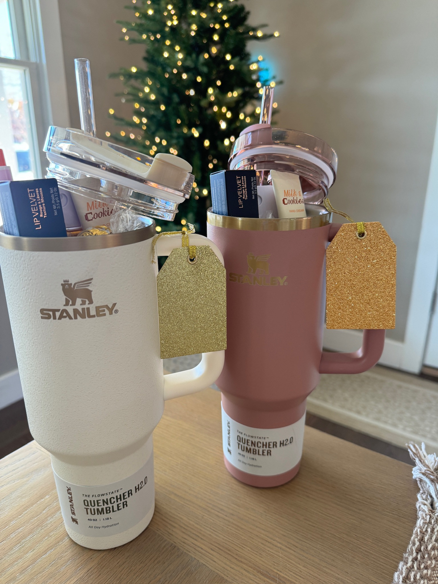 These Stanley Cup Gifts are perfect for your kids teachers or co workers!! 

gift idea, stanley cup, stanley cup gift, gift set, hand sanitizer, hand cream, anastasia beverly hills lip gloss, christmas gift 

#LTKSeasonal #LTKGiftGuide #LTKHoliday