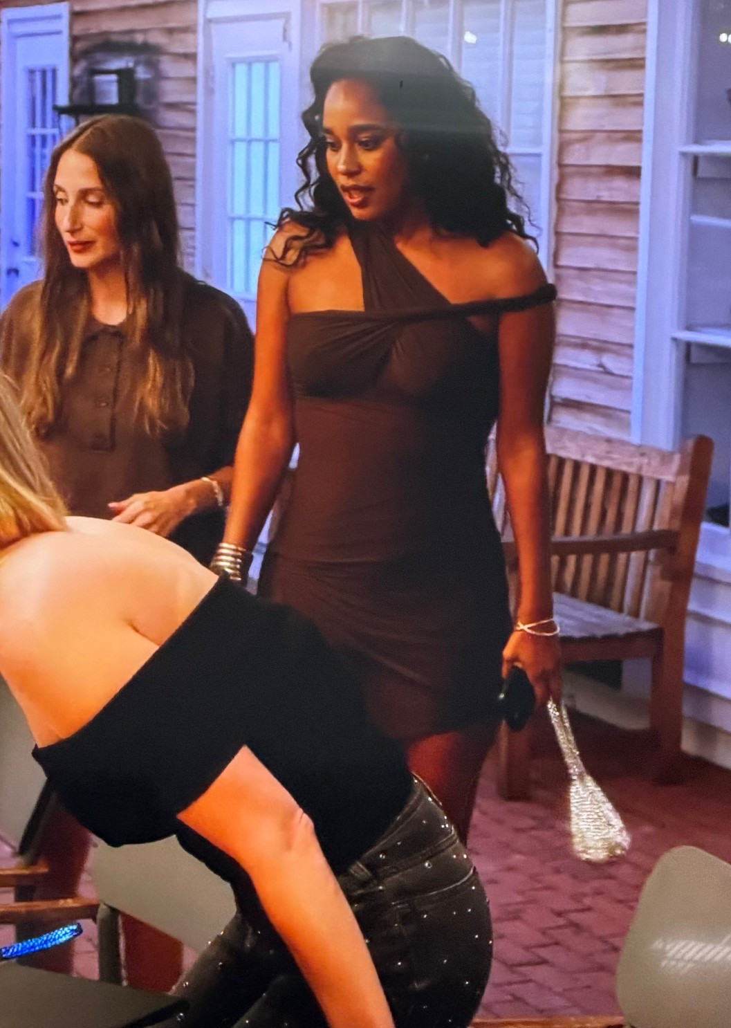 Mia Calabrese
Summer house
Bravoleb
Bravoleb 
Brown dress 