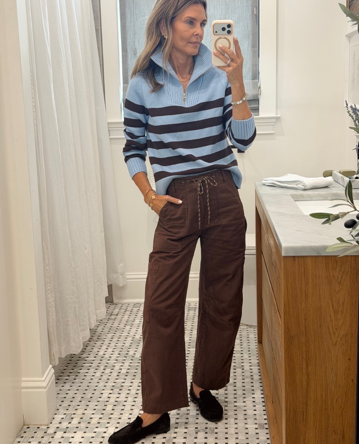 I’m 5’6
baby blue and brown striped sweater XS
Drawstring pants TTS

Discount code @Pistola Denim TAMMY15 
@Duffield Lane 25% off

Helping women over 50 elevate everyday style with chic, wearable high-low fashion.