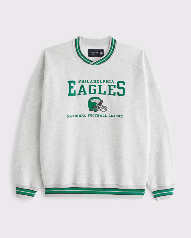 Abercrombie & Fitch Men's Philadelphia Eagles Graphic Crew Sweatshirt in Light Heather Gray - Eagles - Size XXXL | Abercrombie & Fitch (US)