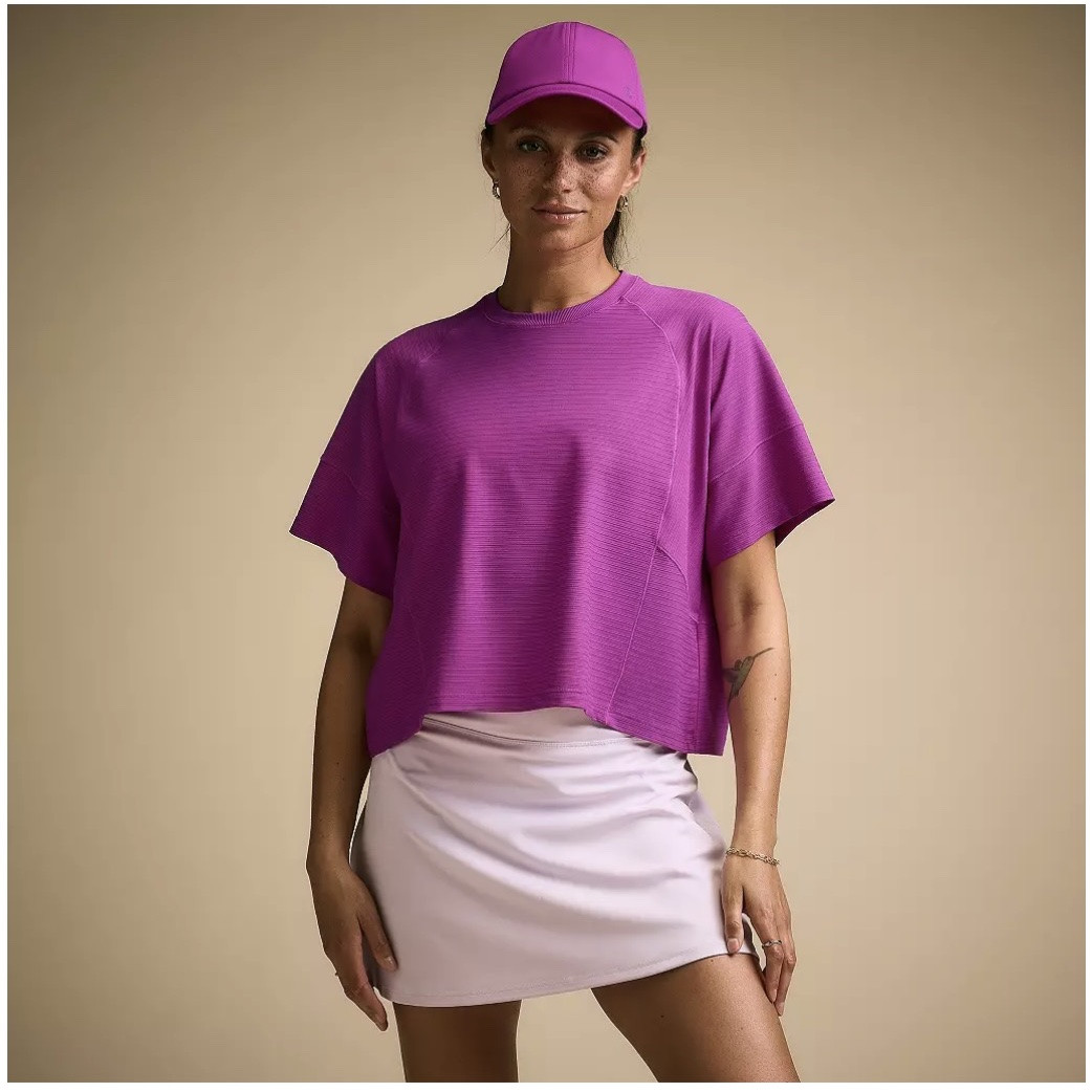 I'll take one in every color, not even kidding 😍

This is the perfect top for leggings, skirts, sweats, shorts. I'll be living in these all summer long 🫶

Workout top | fitness top | leggings | athleisure | casual outfit

#LTKTall #LTKMidsize #LTKPlusSize