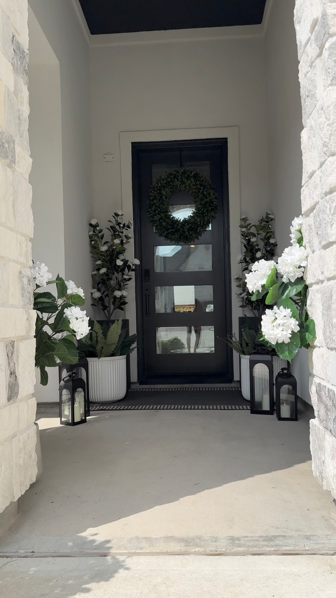 #ad 

Small space, still making a statement 🤍 I wanted my front door entrance to feel just as styled and intentional as the rest of my home, and this setup proves you don’t need a lot of space to create something beautiful.

Layering in a gorgeous rug, a full wreath, and structured planters with greenery completely transformed this entry into something warm, elevated, and welcoming 🌿 It’s simple, but every piece works together to make the space feel complete.

If your entry is on the smaller side, this is your sign to still style it ✨ It makes such a difference the moment you walk up.

You can shop this entire look by clicking the links.

@Wayfair #Wayfair #WayfairPartner #wishyouwerehere #outdoor