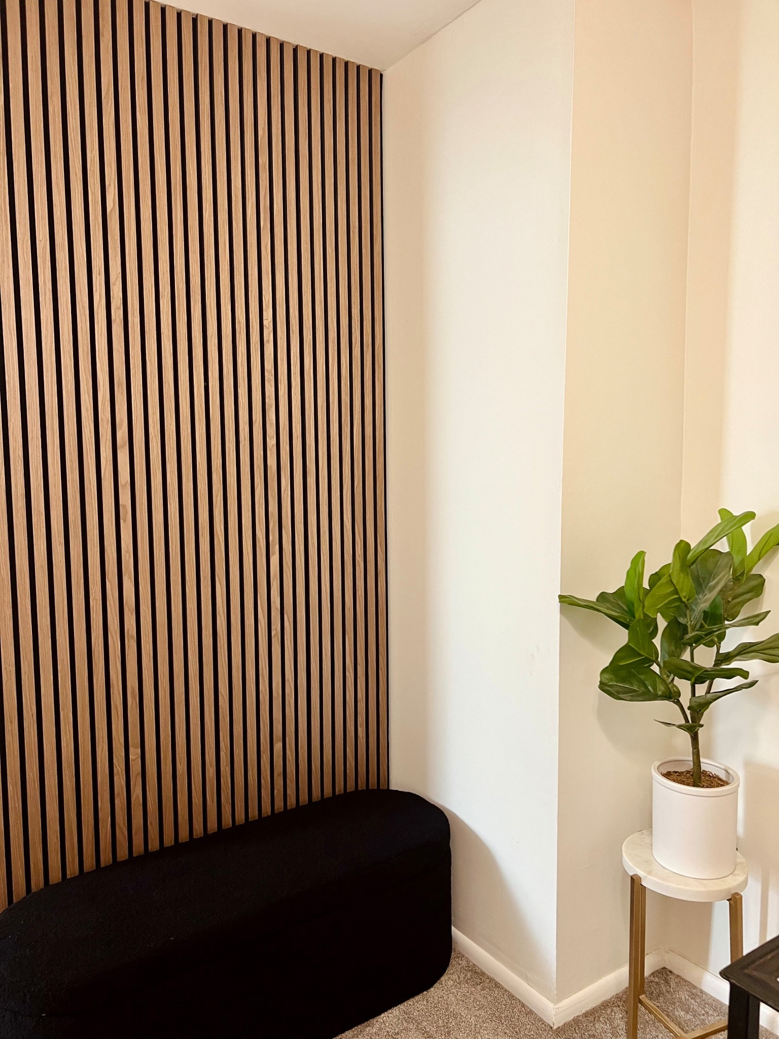 these wooden panels were the perfect way to add a little personality to the boring white wall at the top of our steps✨ I love the black storage bench too! 


#LTKHome #LTKFindsUnder100 #LTKFindsUnder50