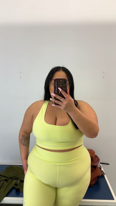 Curvy girl athletic wear from old navy 

Wearing everything in size XL 

#LTKplussize #LTKfitness #LTKVideo