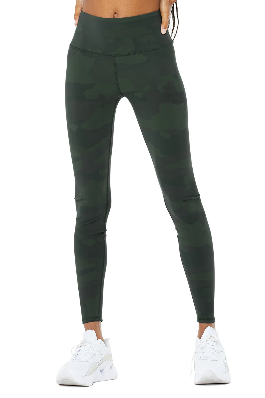 ALO | High-Waist Camo Vapor Legging in Hunter Camouflage Green, Size: XS | Alo Yoga (US)