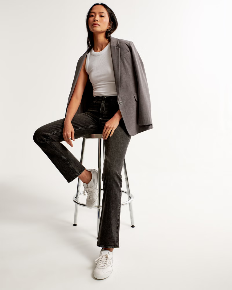 Mid Rise 90s Straight Jean | Abercrombie & Fitch (US)