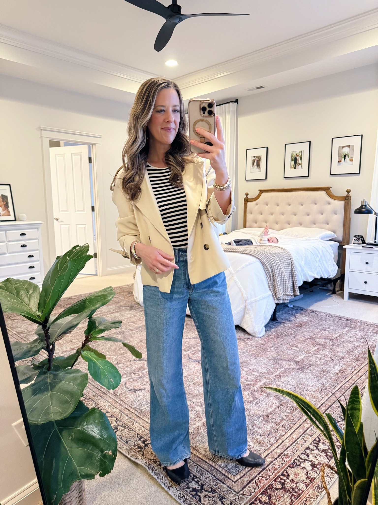 Spring workwear inspo. 

Amazon Crop Trench: S
H&M Fitted Tee: XS
Abercrombie High Rise Loose Jeans: 25r

Spring workwear | spring classic style | quiet luxury | Paris style | old money aesthetic | Abercrombie jeans | trench outfit 

#LTKStyleTip #LTKWorkwear #LTKFindsUnder50