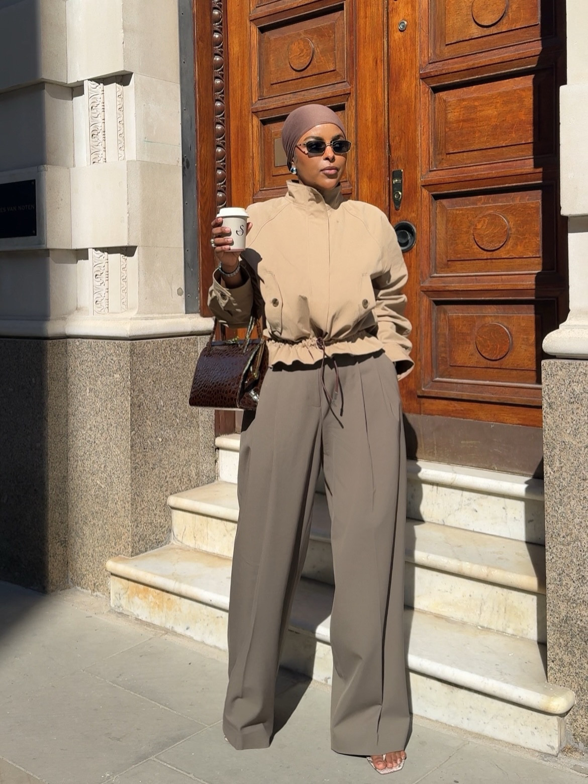 Funnel necks & oversized trousers 🍸👜