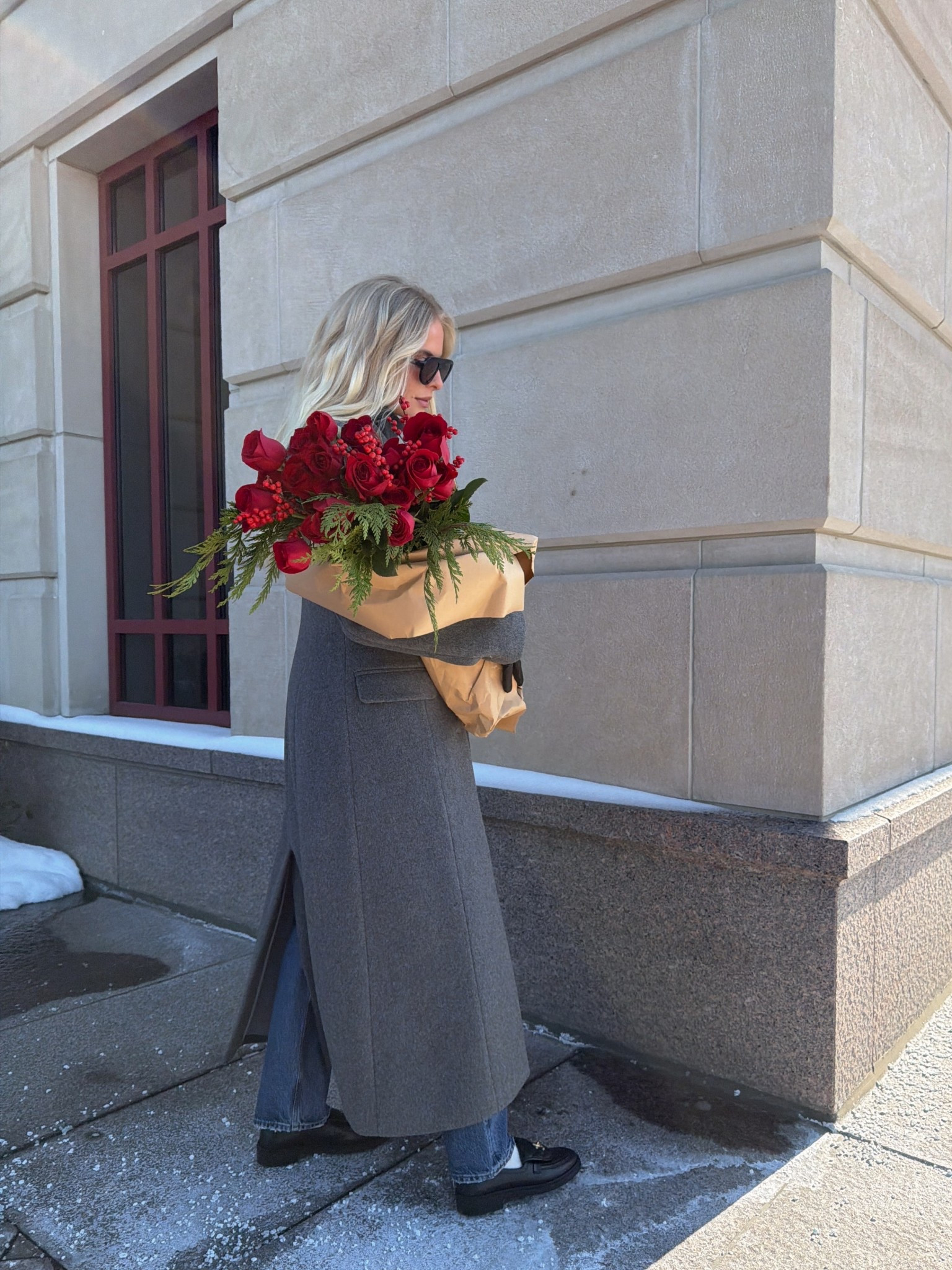Wearing a small in coat, medium in sweater (color: charcoal), 27 in jeans, shoes are true to size - linking similar.
#kathleenpost

Winter outfit, winter style, winter fashion, running errands, dinner outfit