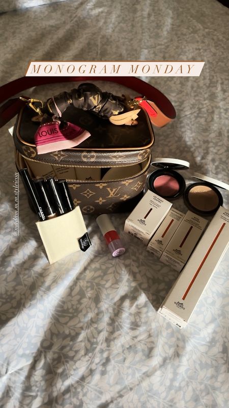 #LouisVuitton Nice Mini
Chanel Beauty
Hermes Makeup
Diptyque Hans cream

#LTKitbag #LTKGiftGuide #LTKbeauty