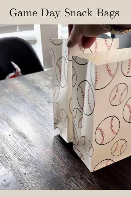 Game Day baseball snack bags for the win! 