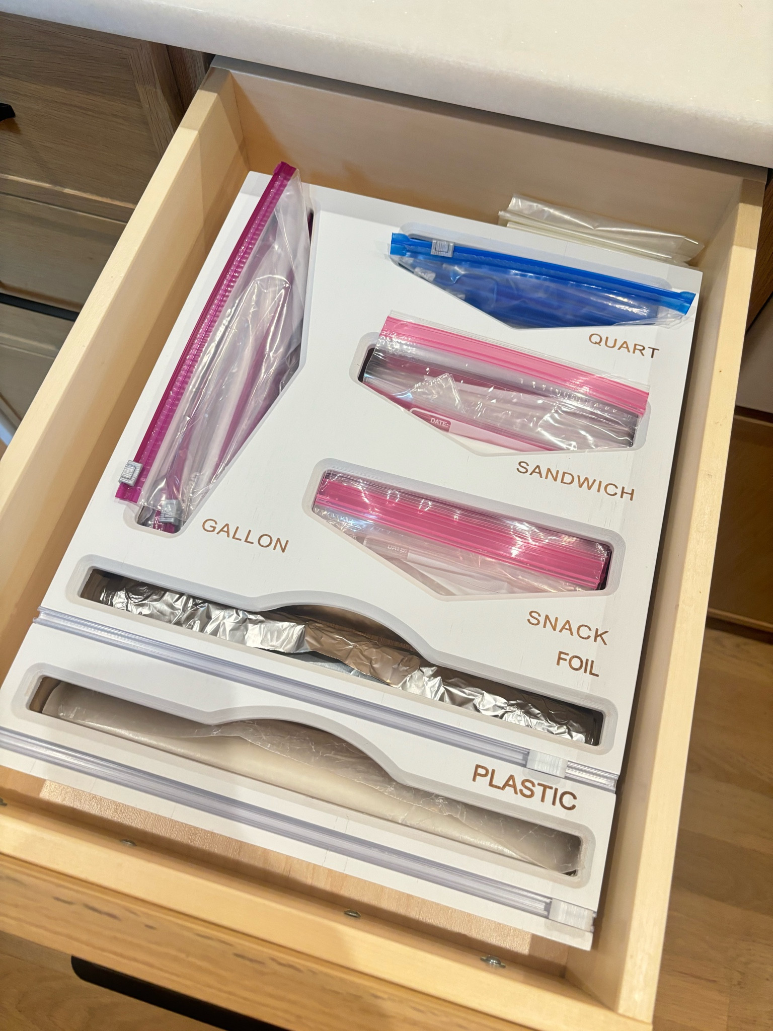 Kitchen organization! #kitchendecor #kitchenorganization #amazonorganization 

#LTKFindsUnder50 #LTKHome