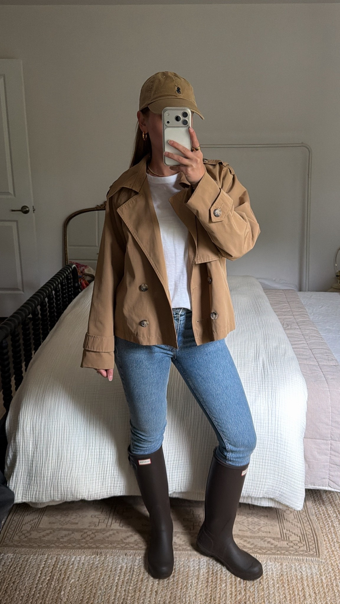 5/21/26 Rainy Day Spring Outfit

A casual rainy day outfit for spring 🤍 styled my Abercrombie trench crop jacket with a simple rag & bone tee, skinny jeans, Hunter boots, and an easy Amazon baseball hat. Comfortable, practical, and still feels put together for gloomy weather days—everything is linked here ✨

#LTKootd #LTKSeasonal