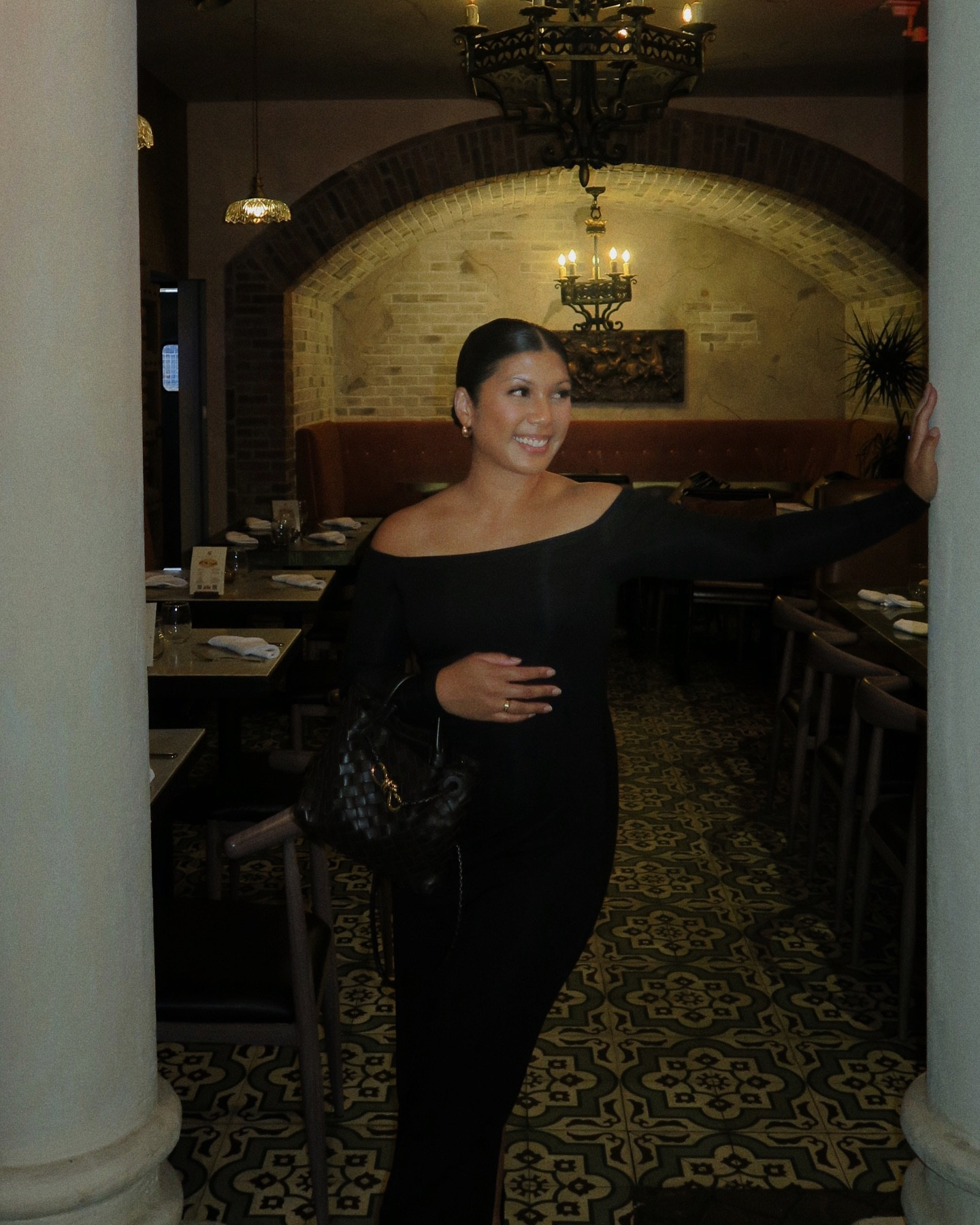 This dress!!! And the best part about it.. is that I’m not wearing a bra!! 

#LTKStyleTip #LTKItBag #LTKFindsUnder100