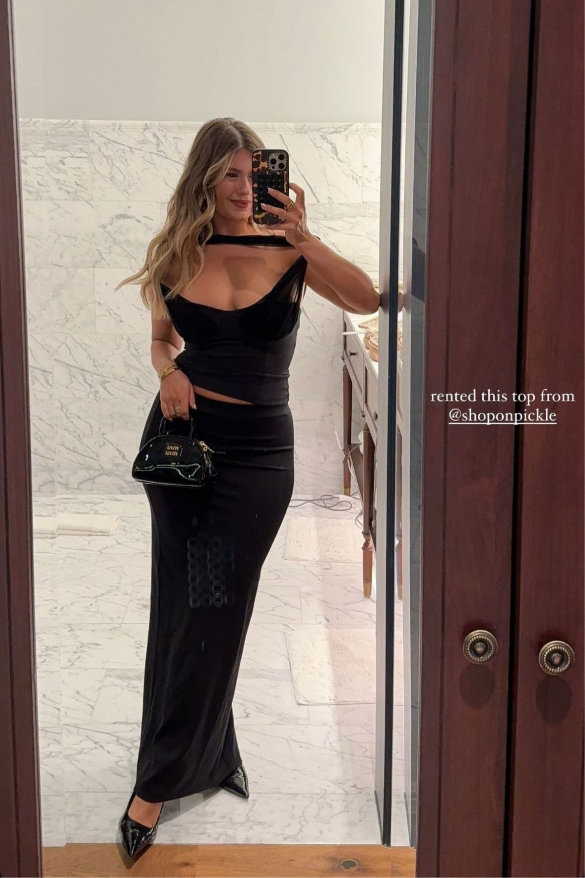 night one with @bondiboost look. top is linked in a different color 🖤

#LTKStyleTip #LTKParties