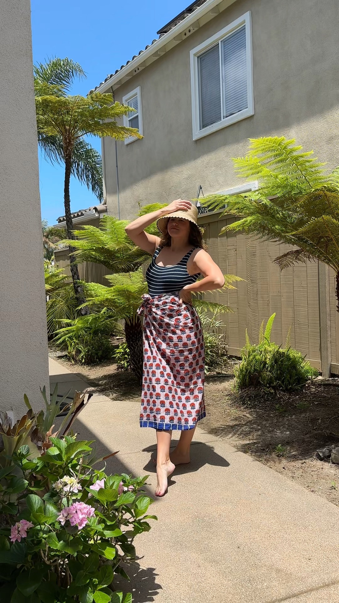 What I’m wearing to the beach as a mom in her 30s☀️🌊👒✨ @sunshinetienda

#LTKSwim #LTKSummerEdit #LTKFindsUnder100