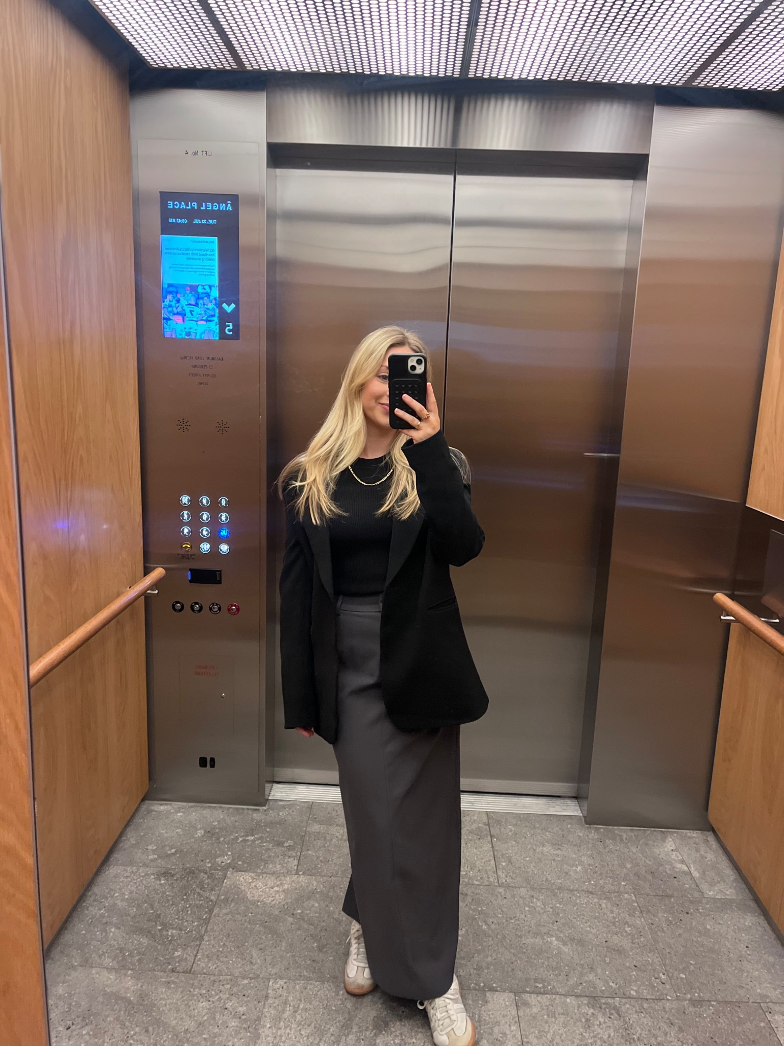 #LTKaustralia #LTKworkwear #LTKwinter