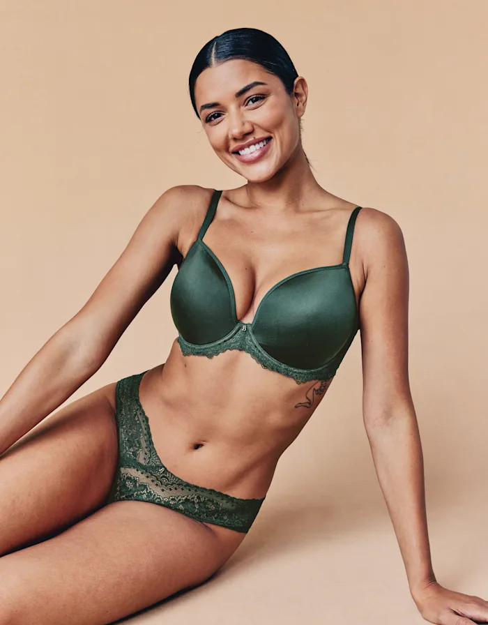 Niya Lace Smoothing Bra | Bravissimo